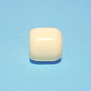 【本象牙】紐止め（小・タル型・段付き穴）