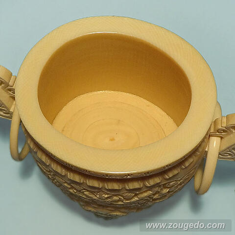 【本象牙】香炉573