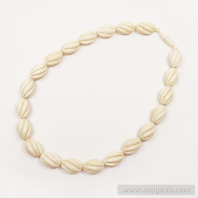 【本象牙ネックレス】ロビン