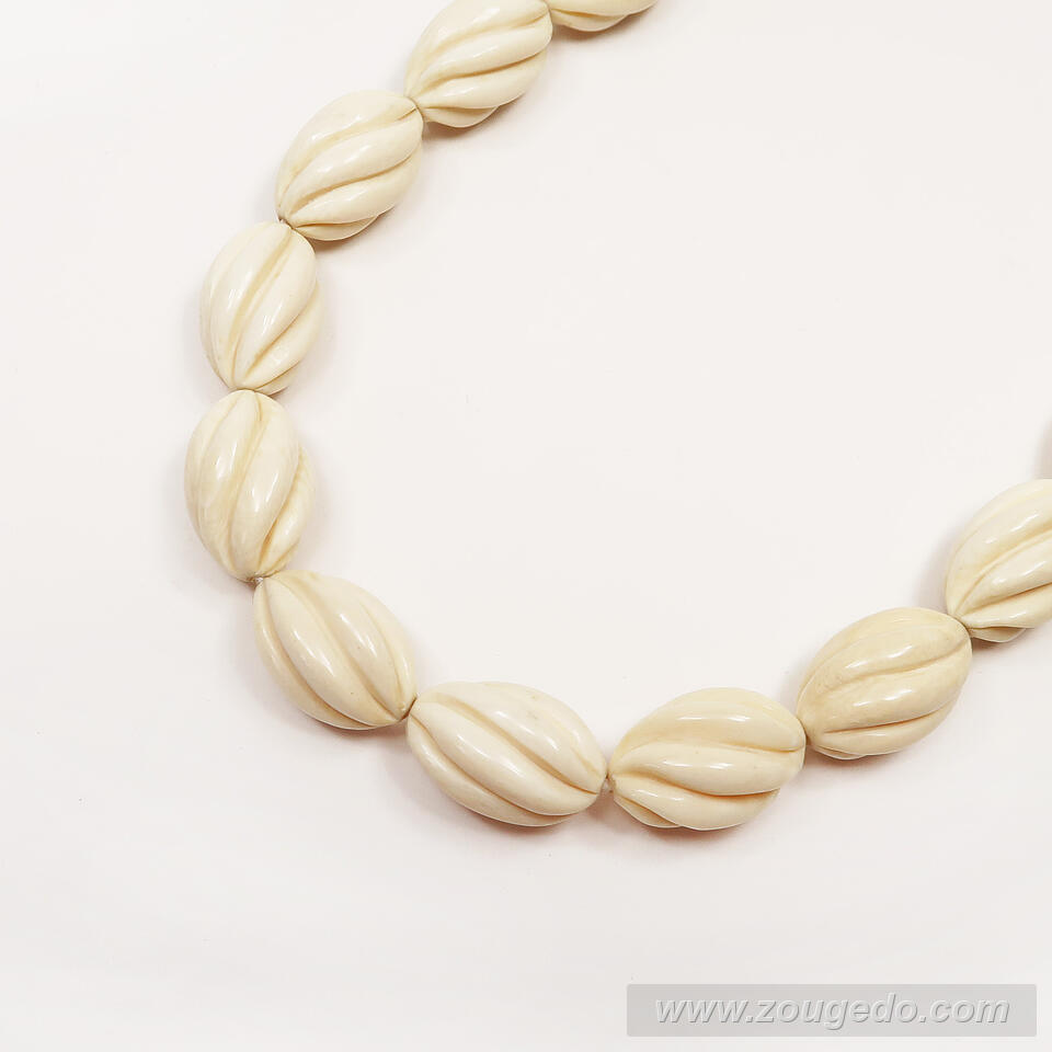 【本象牙ネックレス】ロビン