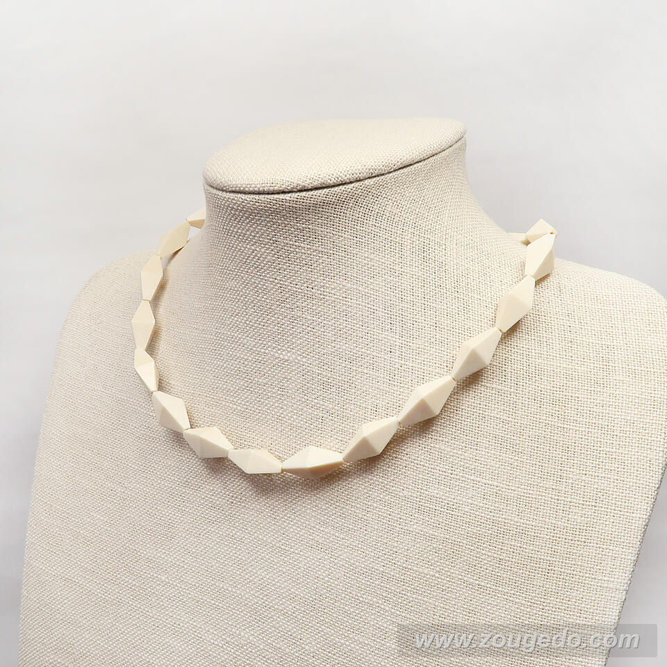 【本象牙ネックレス】グレンダ