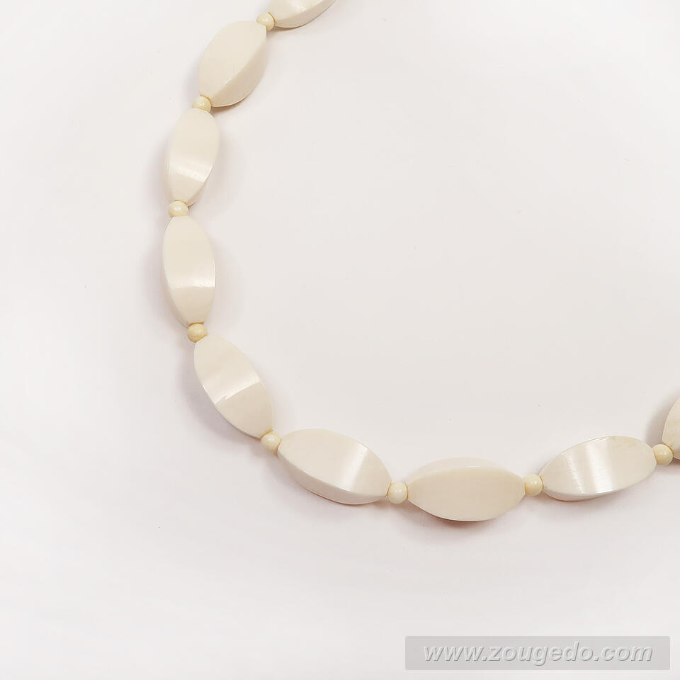 【本象牙ネックレス】マルシア